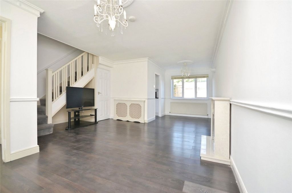 Property photo 3 of 12 Picture No. 14