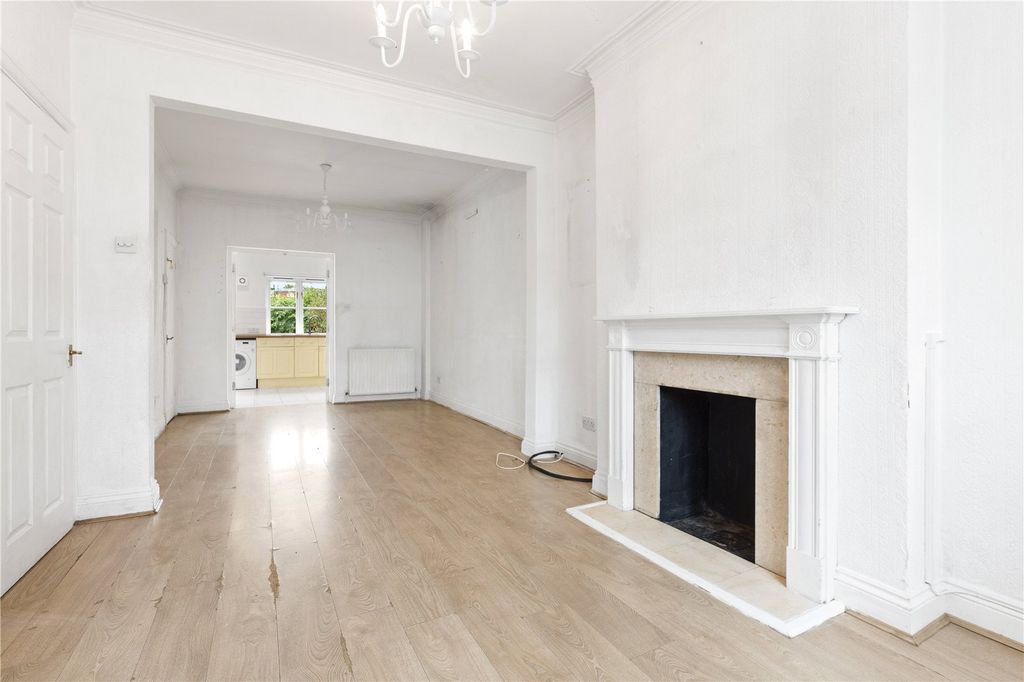 Property photo 3 of 12 Picture No. 06