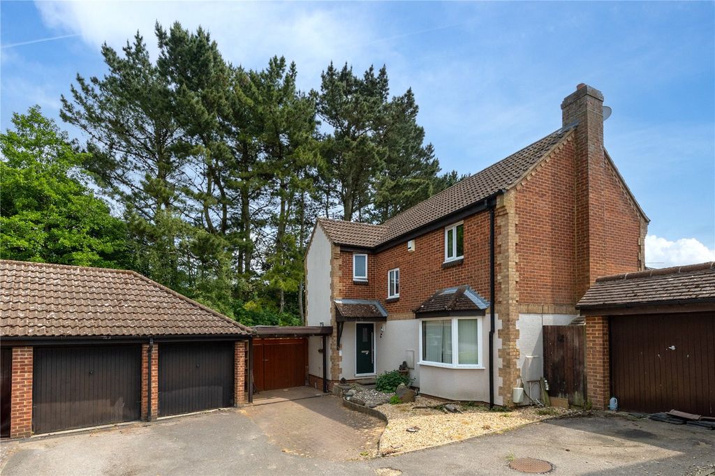 Property photo 1 of 38 Picture No. 02