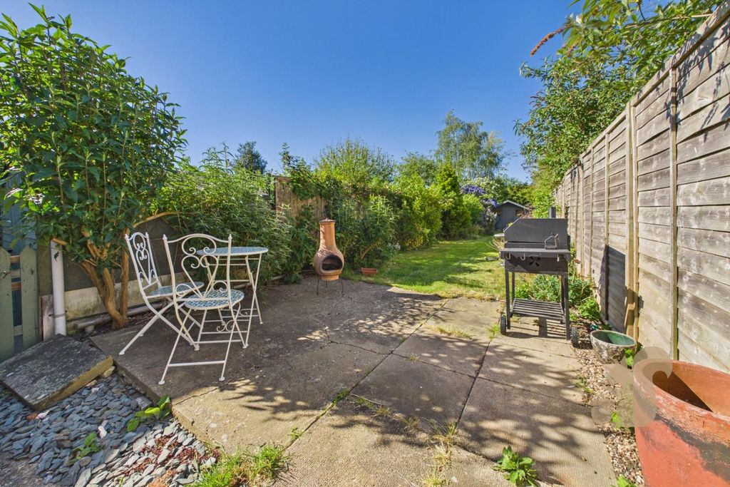 Property photo 3 of 19 Garden