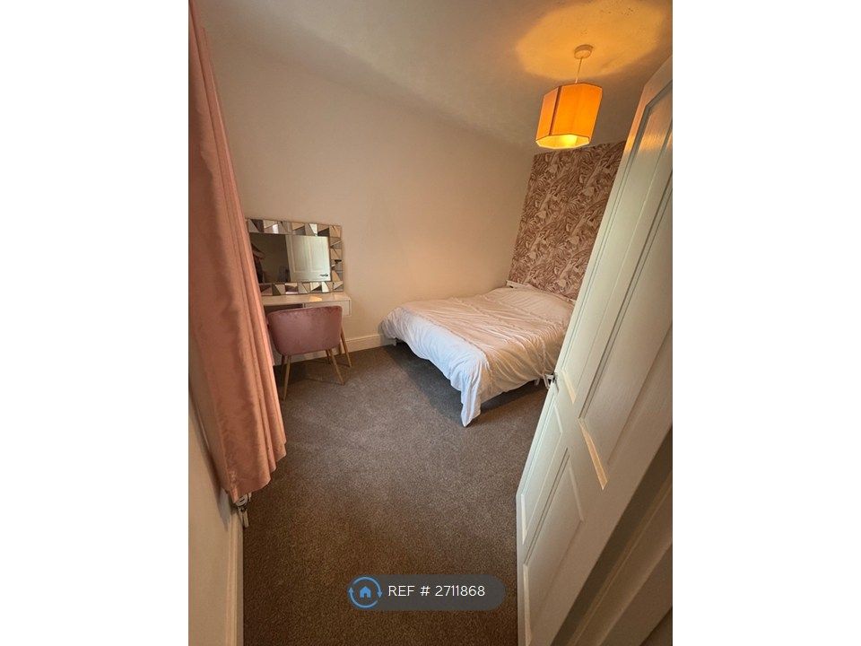 Property photo 2 of 3