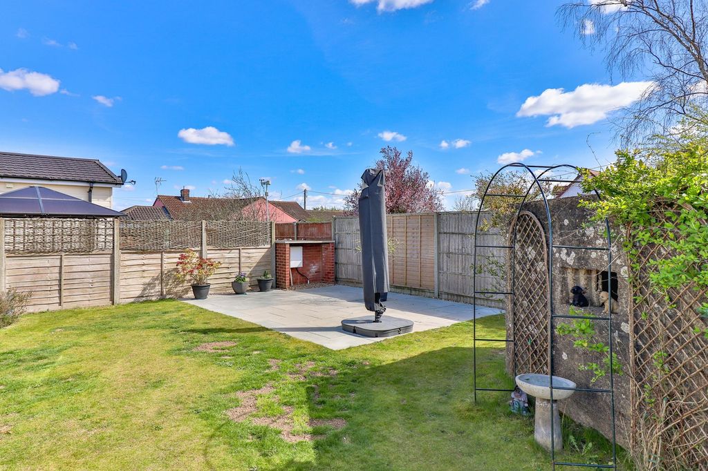 Property photo 3 of 16