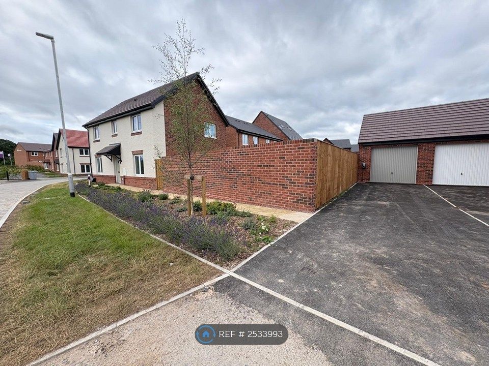 Property photo 2 of 18 Double Parking Next To House