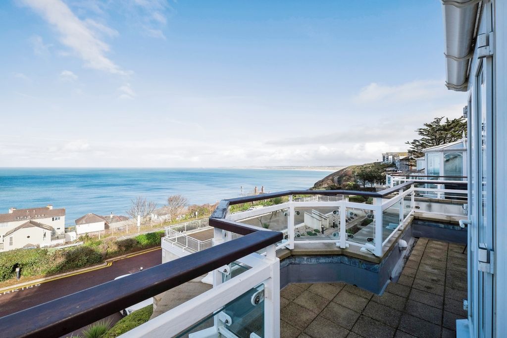 Property photo 2 of 19 Pbox-Img.Jpg