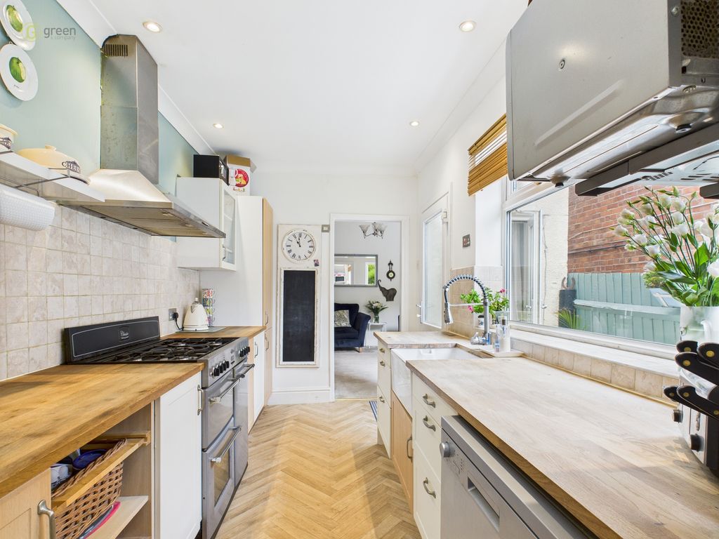 Property photo 3 of 18 Cam03830G0-Pr0182-Still008