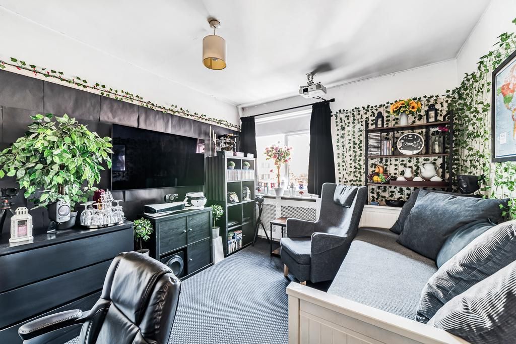 Property photo 2 of 9 Photo 2