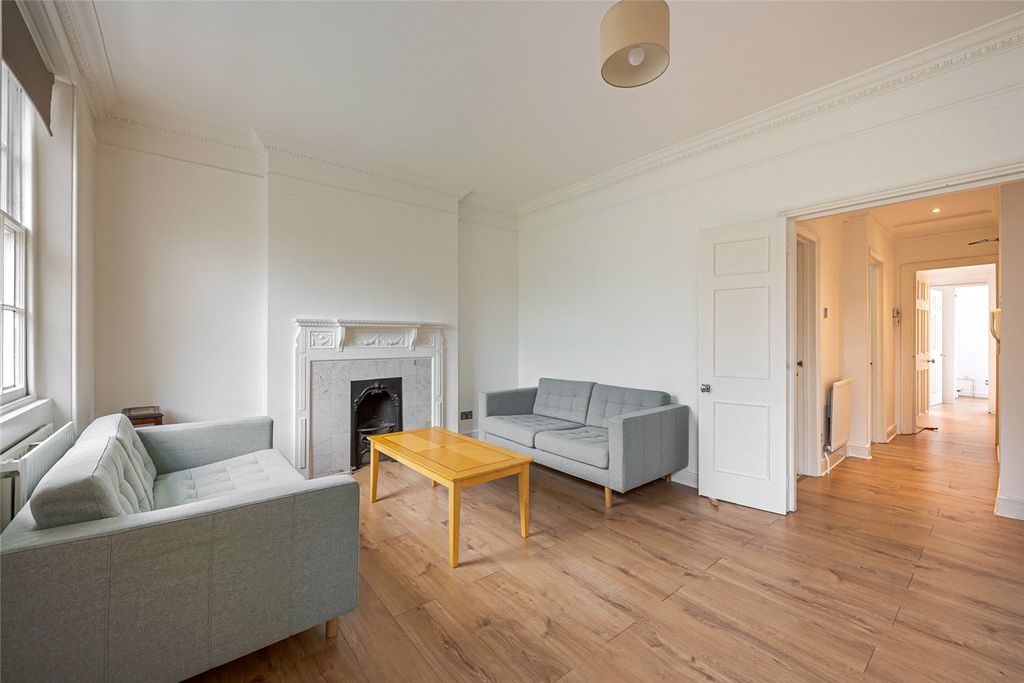 Property photo 3 of 8 Picture No. 23