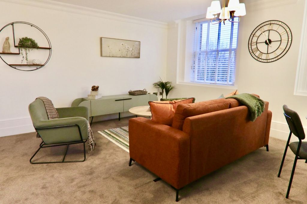 Property photo 3 of 41 Gallery