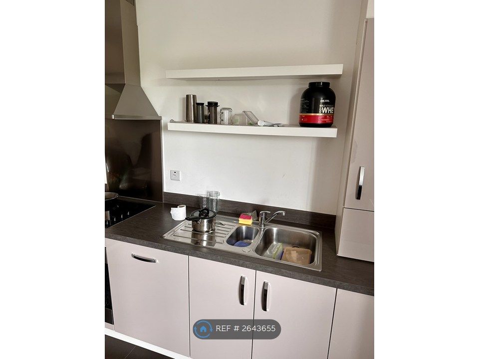 Property photo 2 of 21 Kitchen