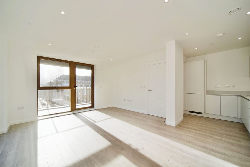Property photo 1 of 17 Photography