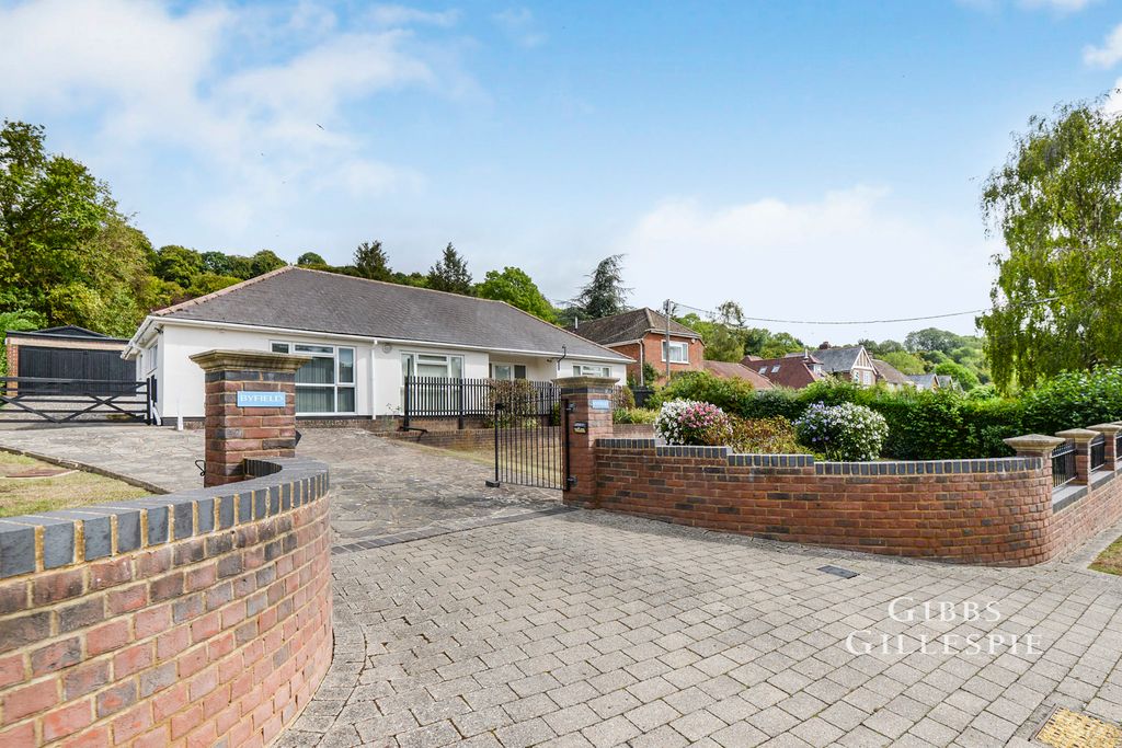 Property photo 2 of 20 Pbox-Img.Jpg