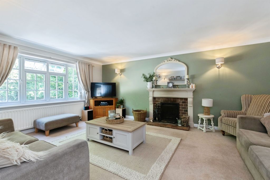 Property photo 2 of 18