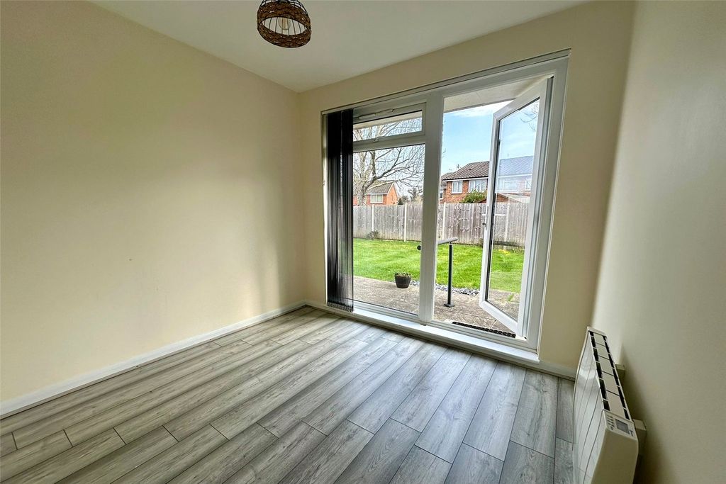 Property photo 3 of 10 Picture No. 02