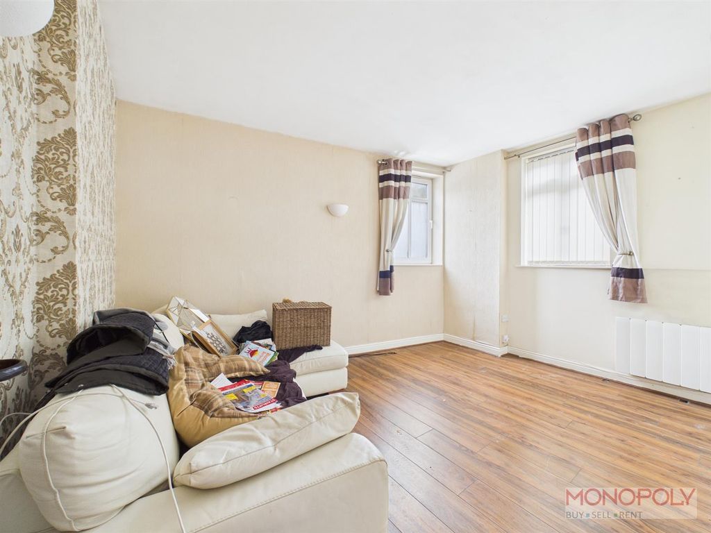 Property photo 2 of 7 Cam01943G0-Pr0638-Still007.Jpg