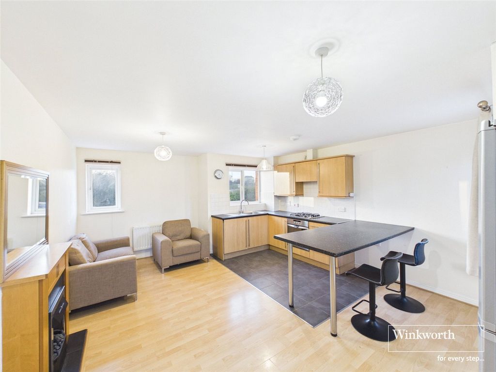 Property photo 3 of 14 Picture No. 12