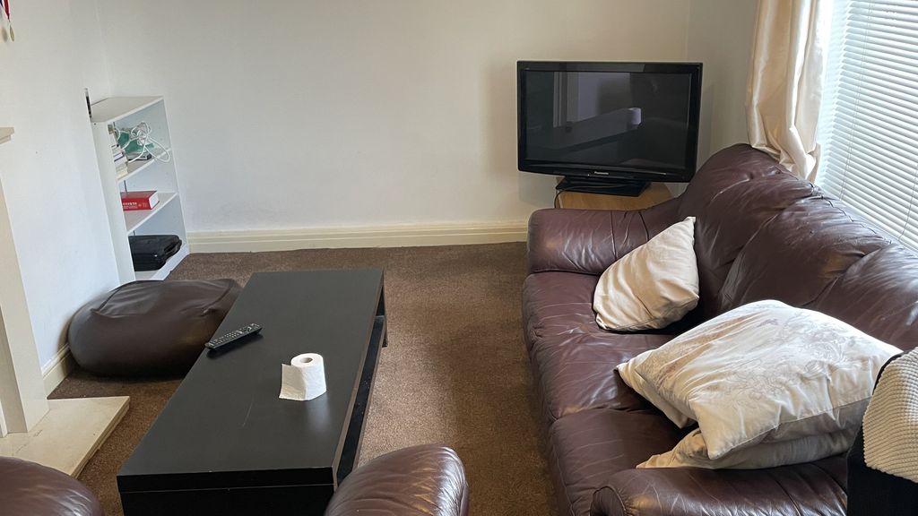 Property photo 3 of 10 Fullsizerender 12