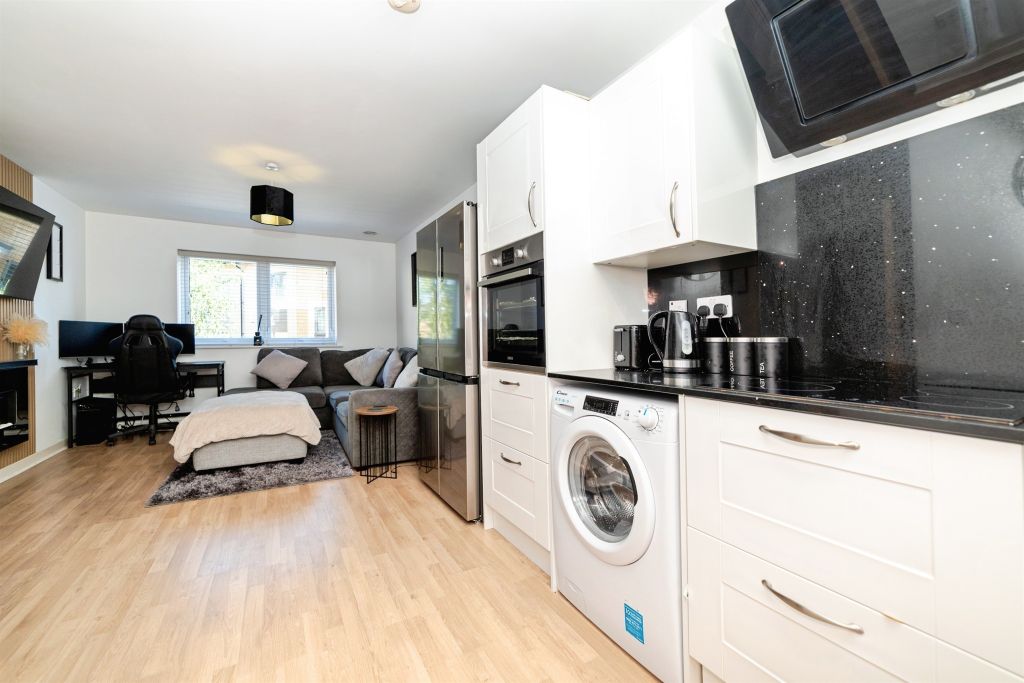 Property photo 2 of 11