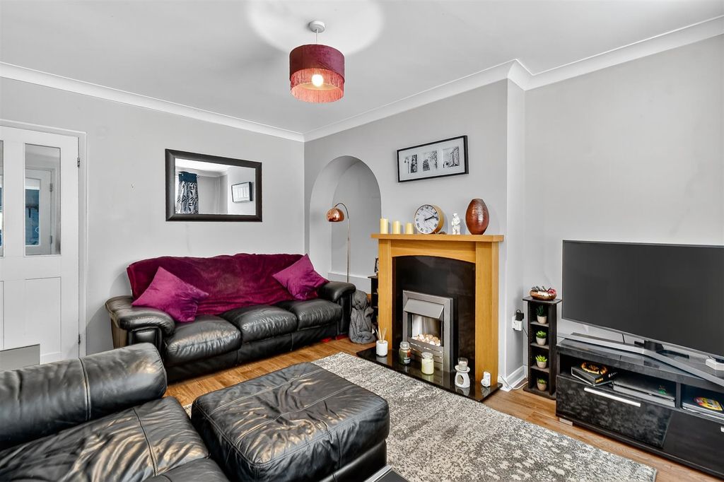 Property photo 3 of 20 100_Dsc_3843.Jpg