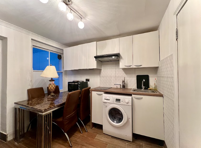 Property photo 3 of 5