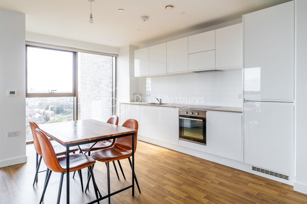 Property photo 3 of 26 Ndb04891