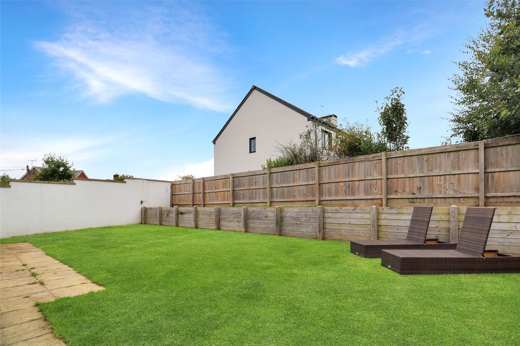 Property photo 3 of 15 Picture No. 11