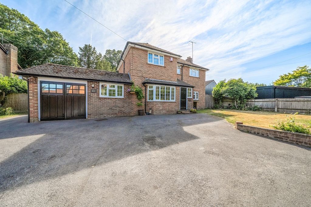 Property photo 1 of 22
