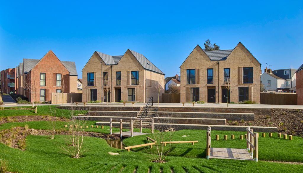 Property photo 1 of 13 External