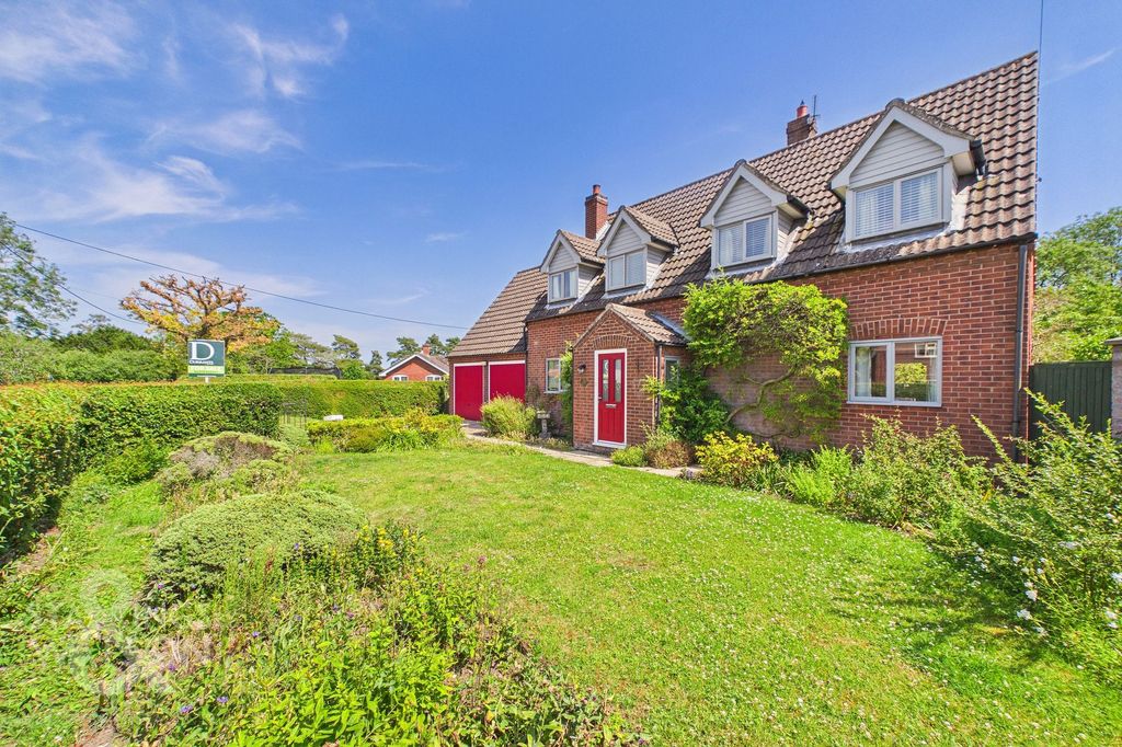 Property photo 1 of 34