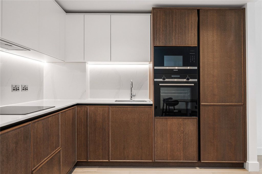 Property photo 3 of 13 Kitchen