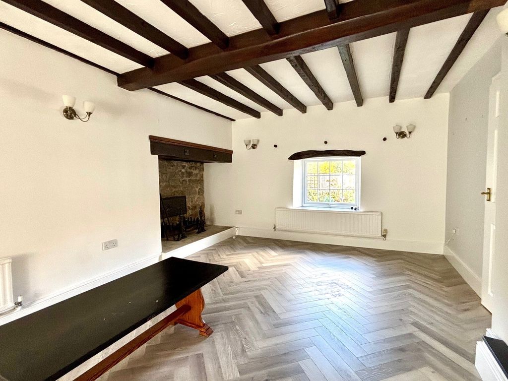 Property photo 3 of 12 Sitting Room 2