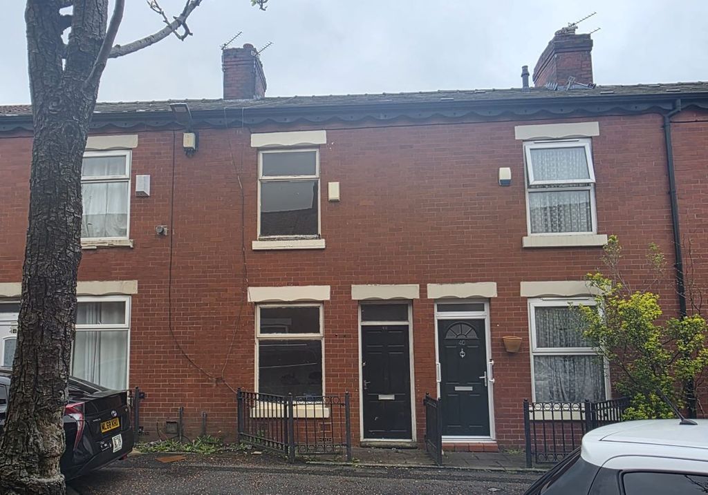 Property photo 1 of 34