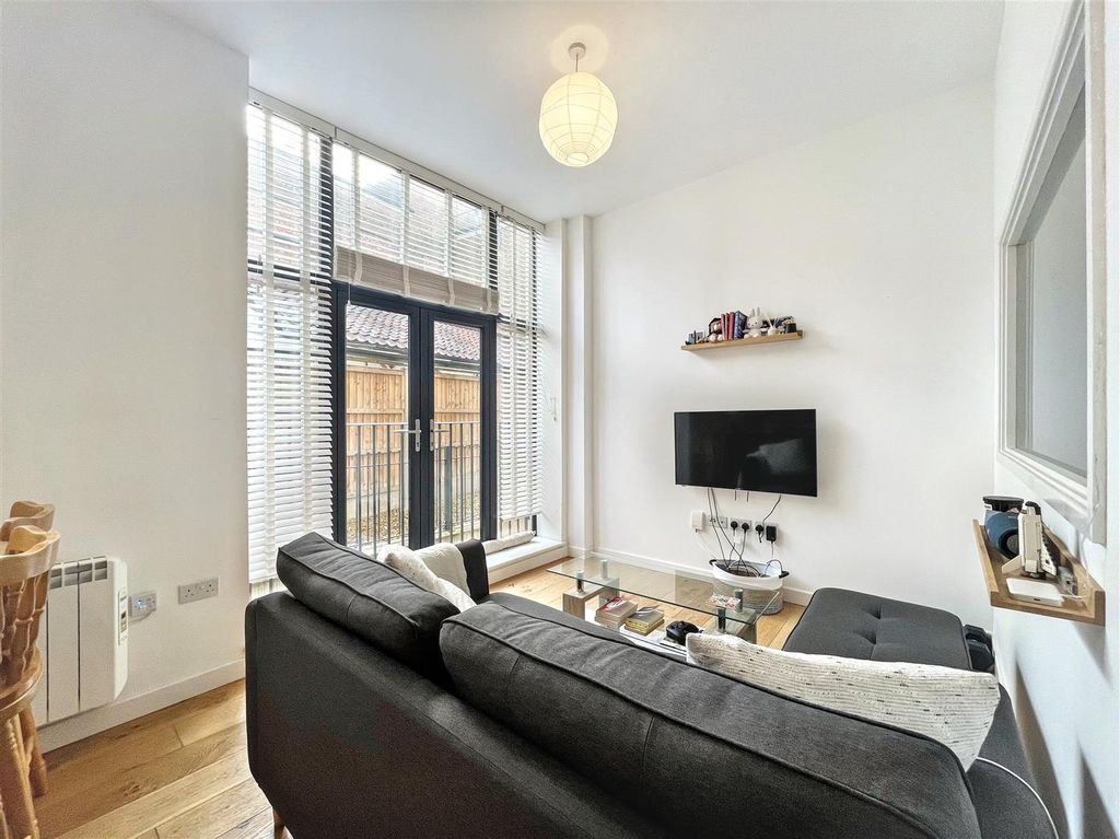 Property photo 2 of 9 Img_2685.Jpg