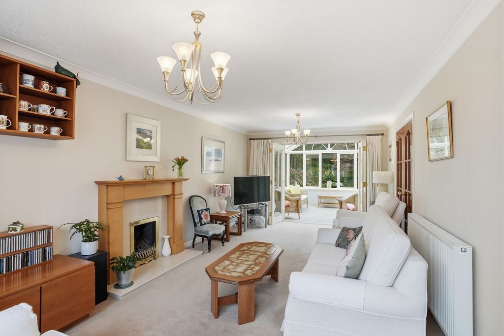 Property photo 2 of 28 2