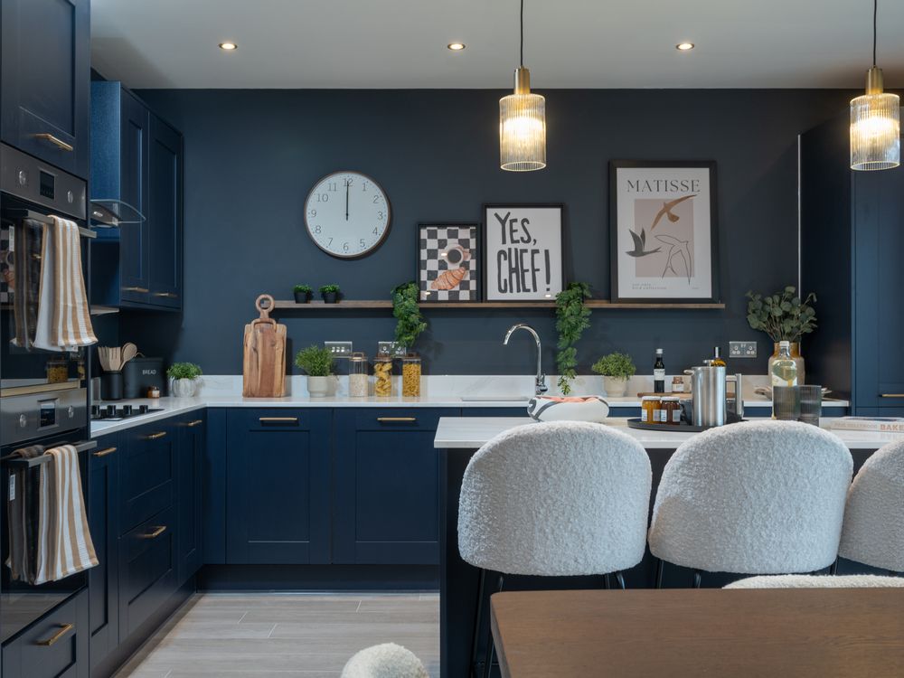 Property photo 3 of 9 Redrow - Stratford - Kitchen - 72103