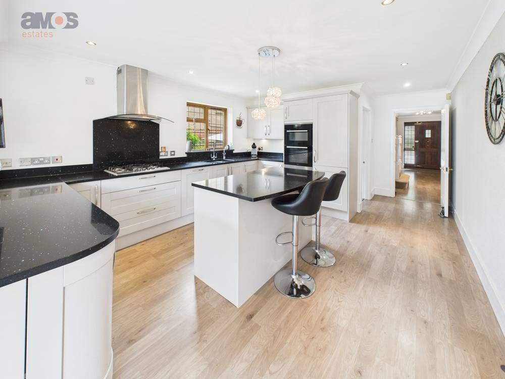 Property photo 3 of 30 4487494