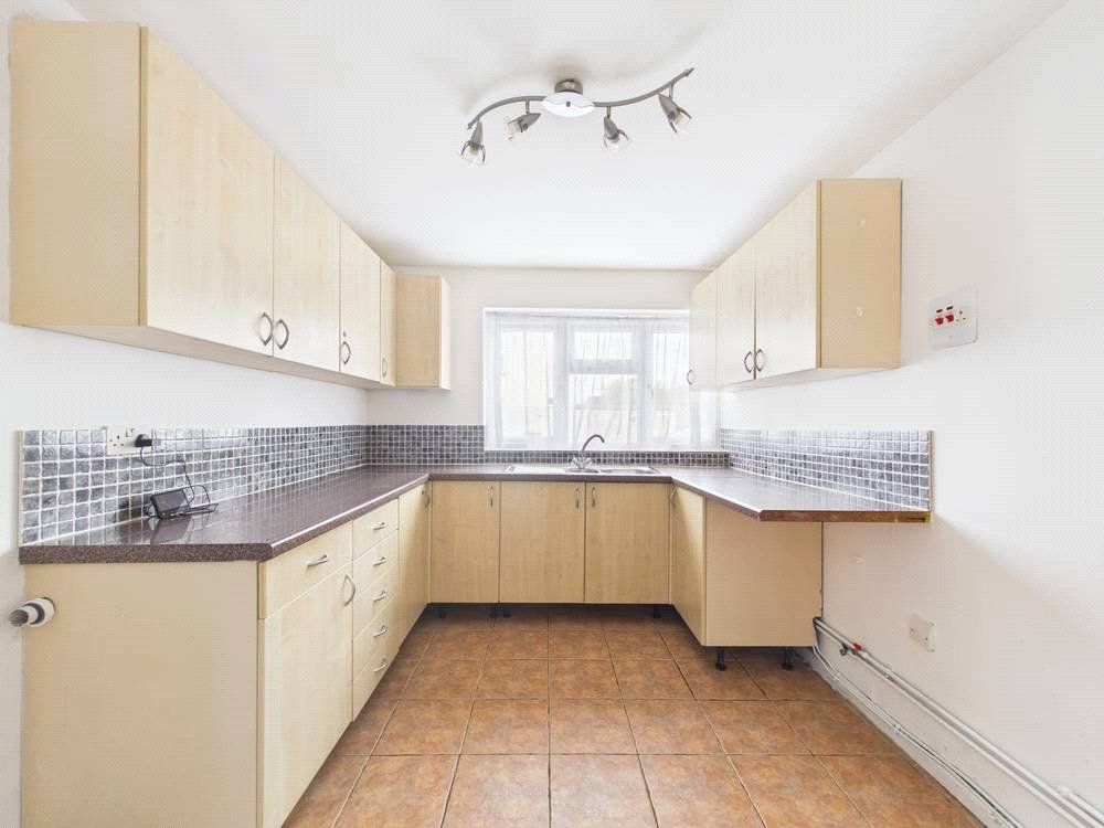 Property photo 3 of 9 Picture No. 15