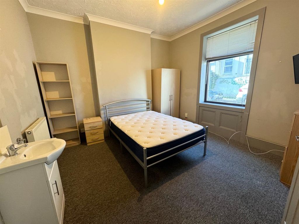 Property photo 3 of 14 Img_4834.Jpeg