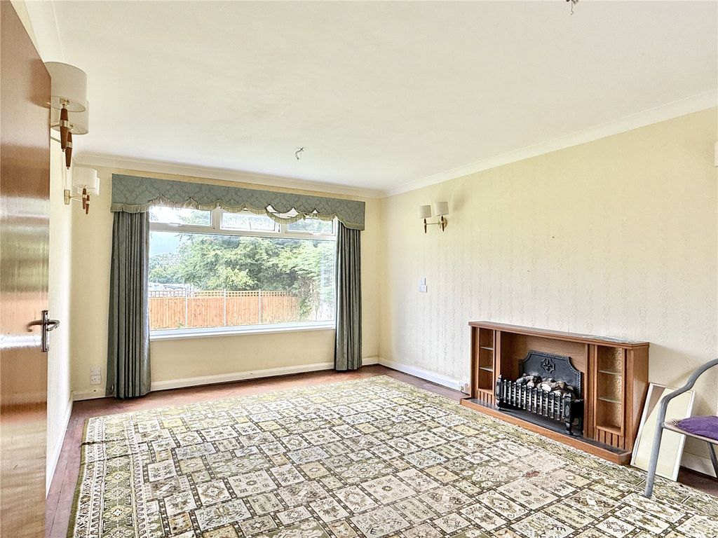 Property photo 2 of 22 Picture No. 34