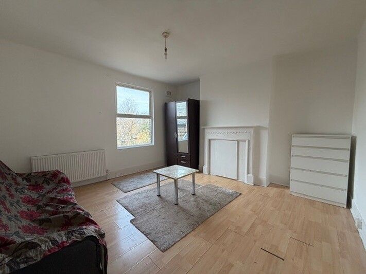 Property photo 1 of 4