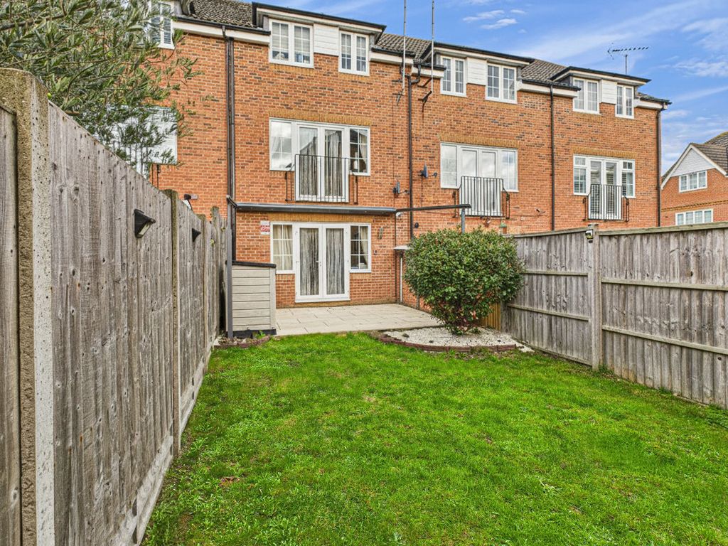 Property photo 2 of 28