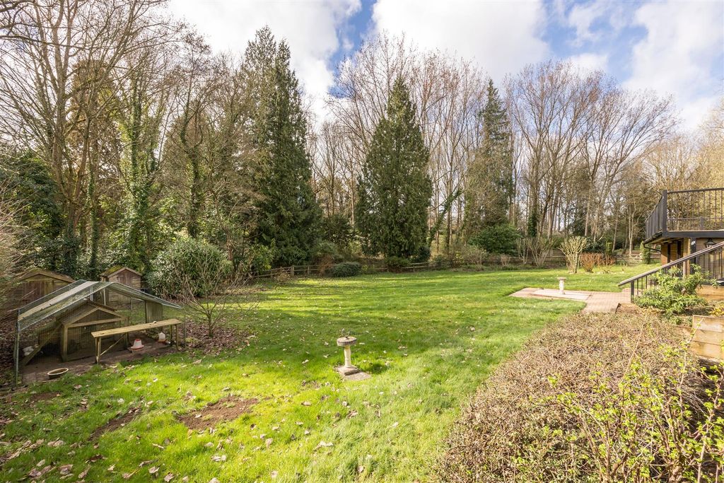 Property photo 2 of 18 Over An Acre Of Secluded Space