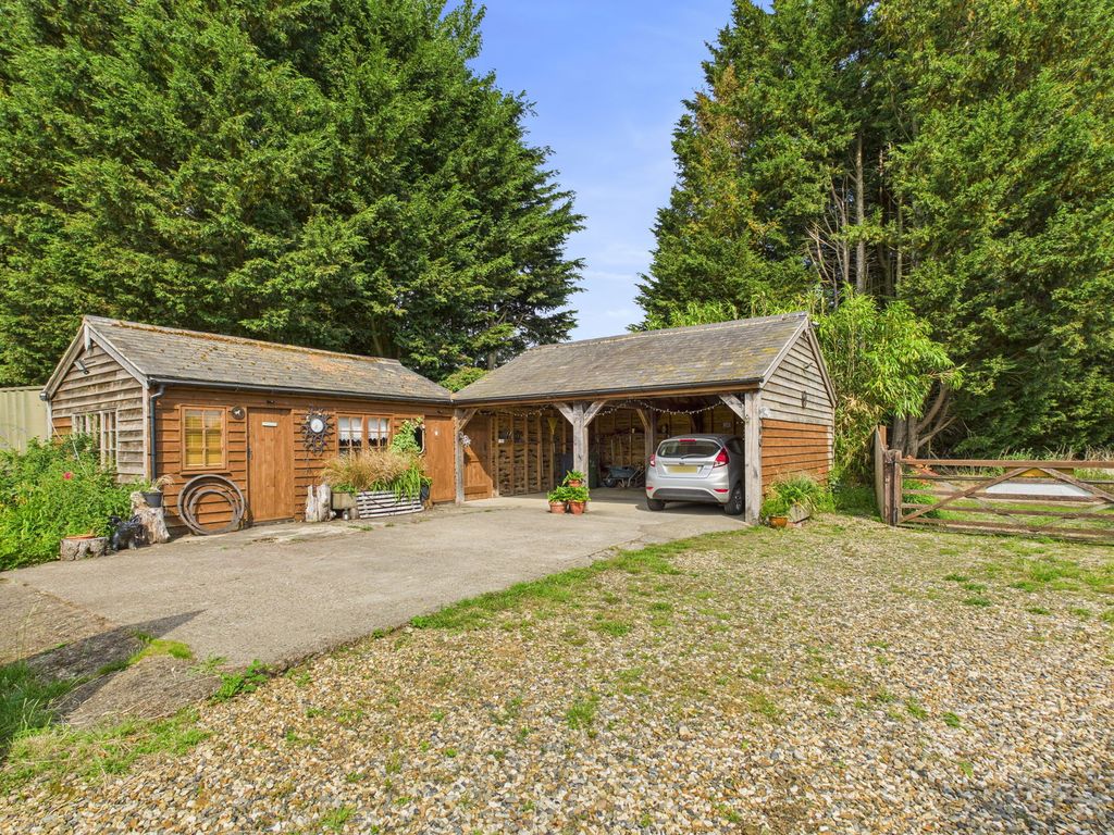 Property photo 2 of 36