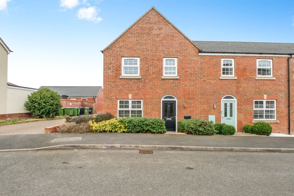 Property photo 1 of 17