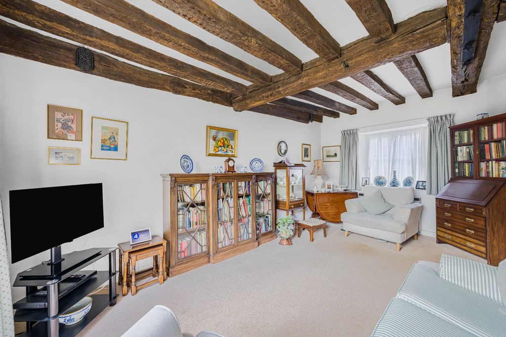 Property photo 3 of 20 Reception 1