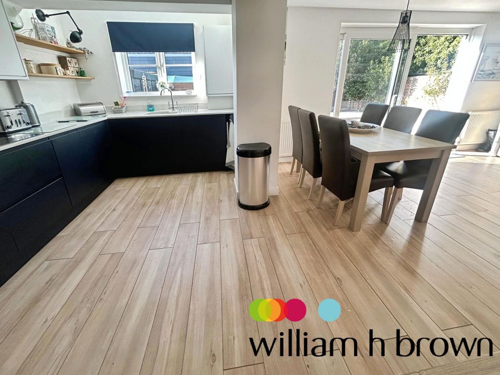 Property photo 2 of 14 Bedroom 1