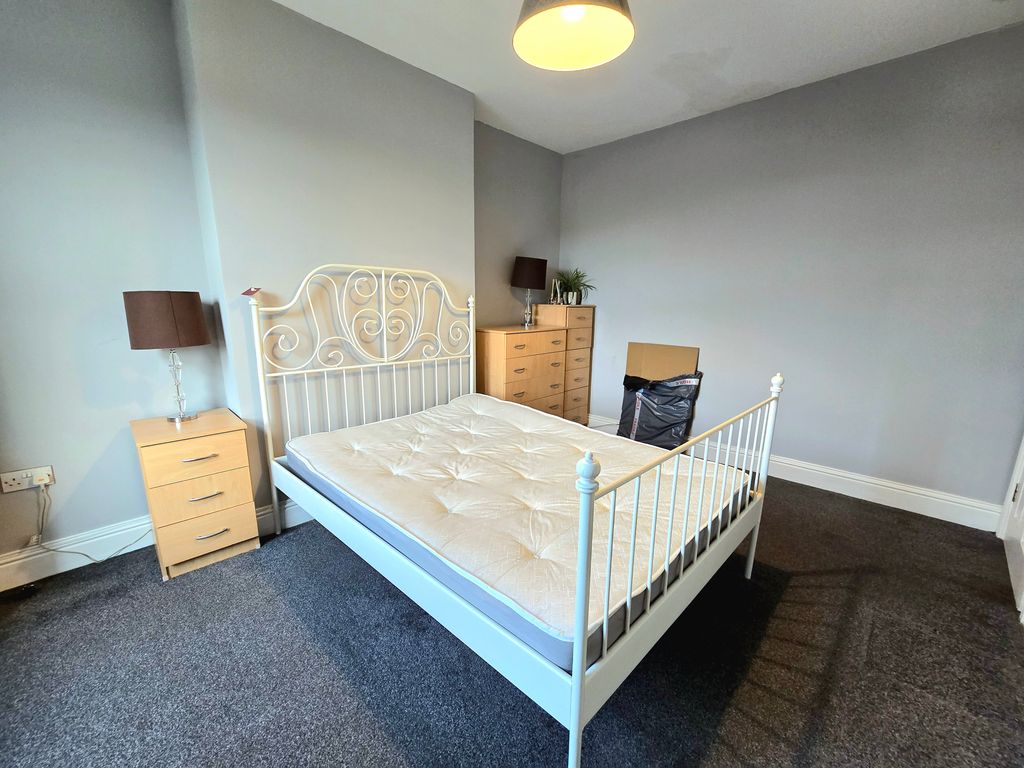 Property photo 1 of 4