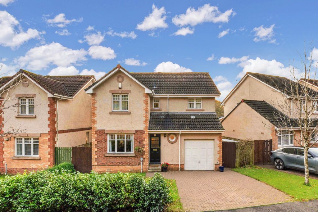 Property photo 1 of 33