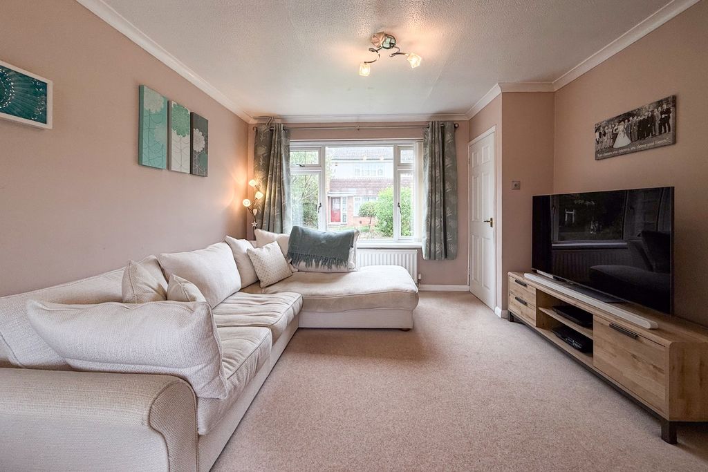 Property photo 3 of 14 4503267