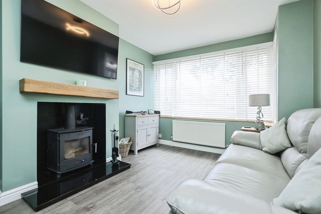 Property photo 3 of 21 Pbox-Img.Jpg
