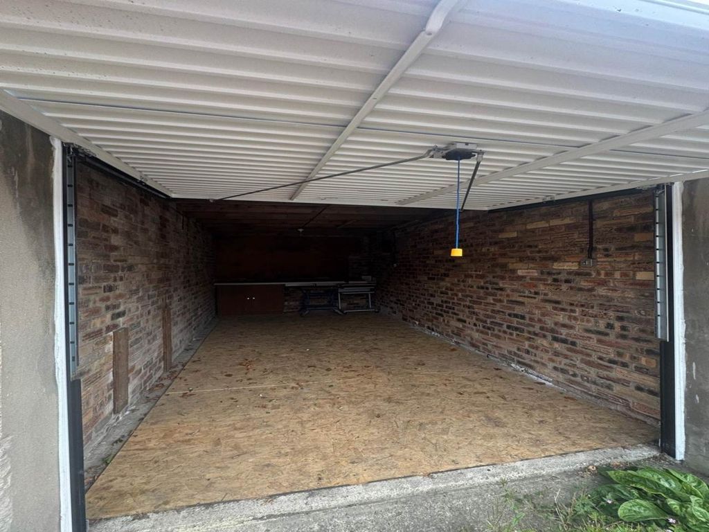 Property photo 2 of 3 1